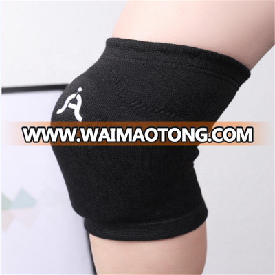 The latest style volleyball knee support add a stop slip belt